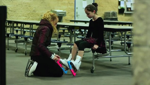 How to Lace Up Ice Skates for Extreme Ice Skating