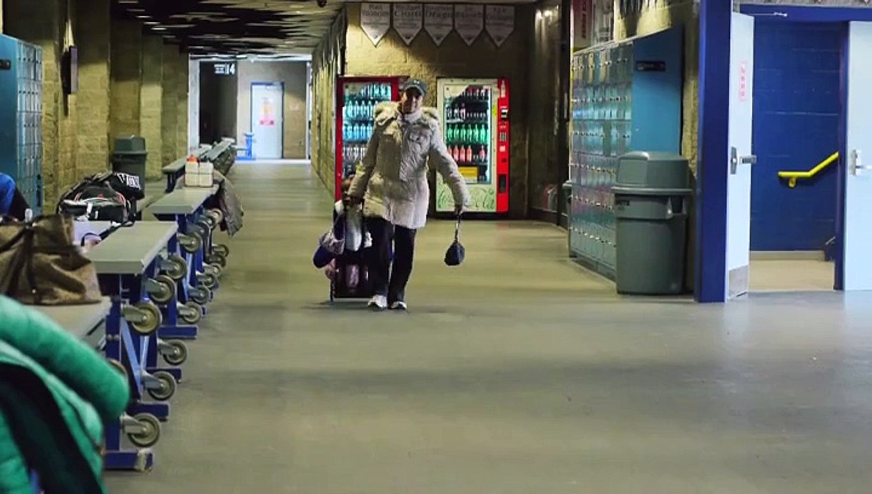 How to Carry Ice Skates
