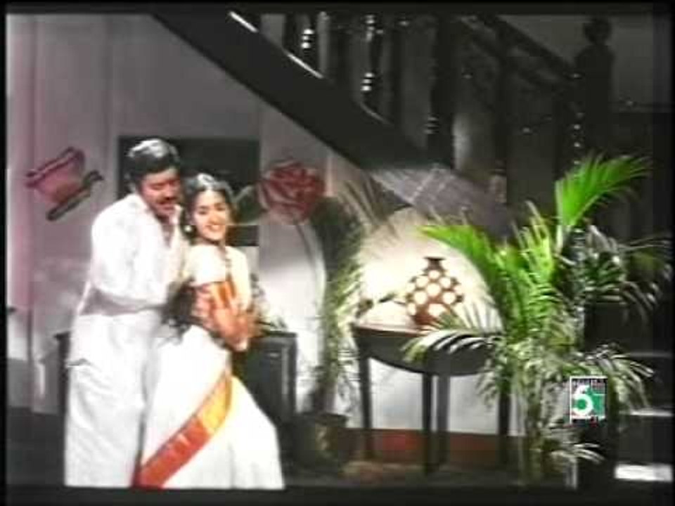 Un Malligai Poo Amman Kovil Vasalile Tamil Movie HD Video Song