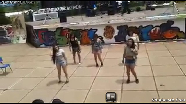JOVENES MUJERES DE MEXICO BAILANDO EN UNA DANZA TRADICIONAL CON MUCHO HUMOR CHISTE RISA COMEDIA NOVIEMBRE 2015