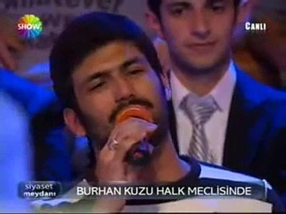 Siyaset Meydanı ve susturulmaya çalışan AKPli genç