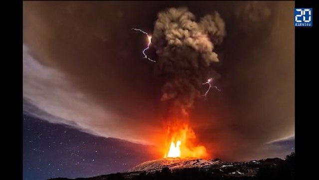 Spectaculaire «orage volcanique» lors d'une éruption de l'Etna