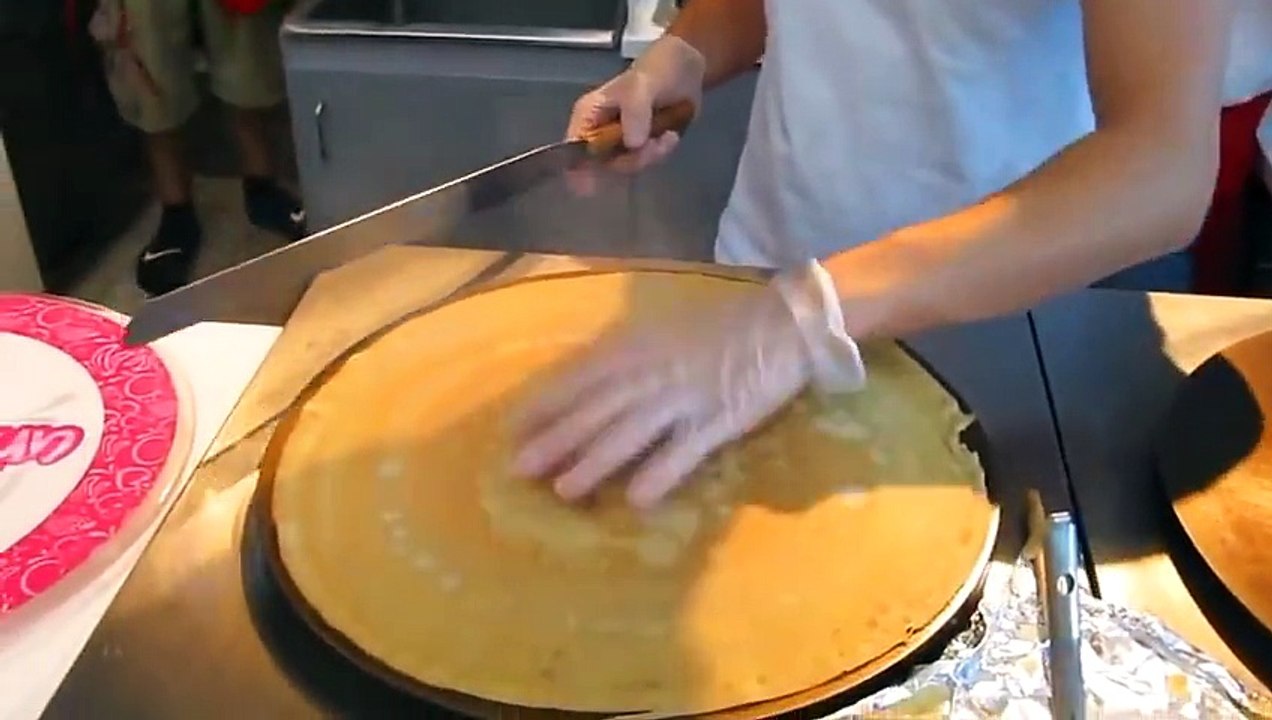 Serving Ice Cream Like a Pro in Japan