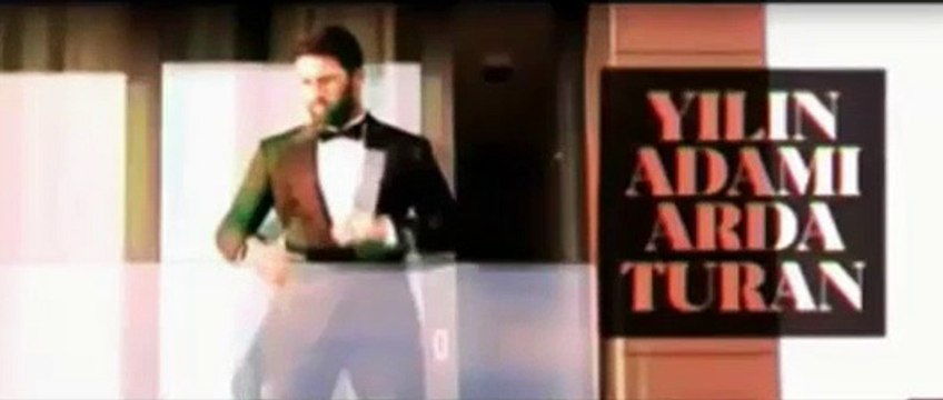 Burcu Esmersoy yılın adamı seçilen Arda'yı es geçti!