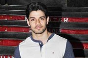 OMG: Sooraj Pancholi talks about his girlfriend!