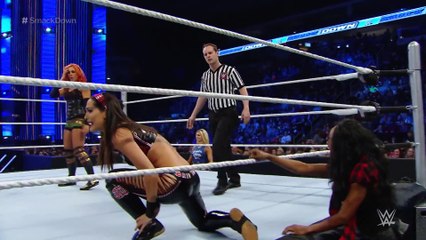 Brie Bella vs. Becky Lynch- SmackDown, December 3, 2015