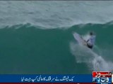 Mick Fanning scores first Hawaiian surf win at Vans World Cup
