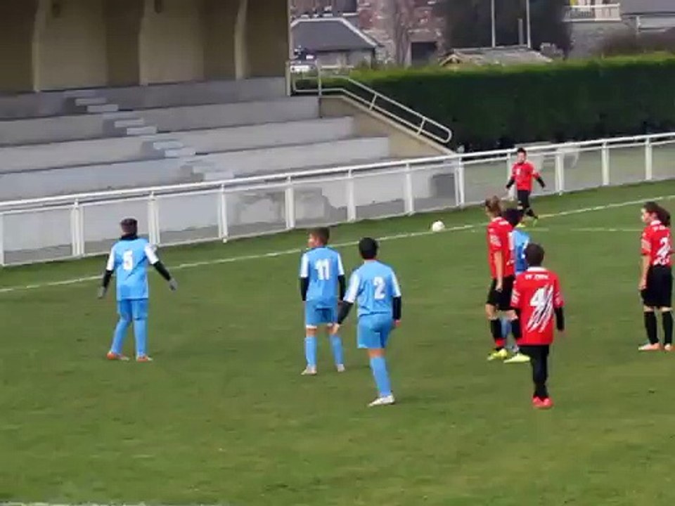Match U13 (POULE A) contre Arpajon le 05/12/2015 : but de Mathieu MOTTAIS sur corner...