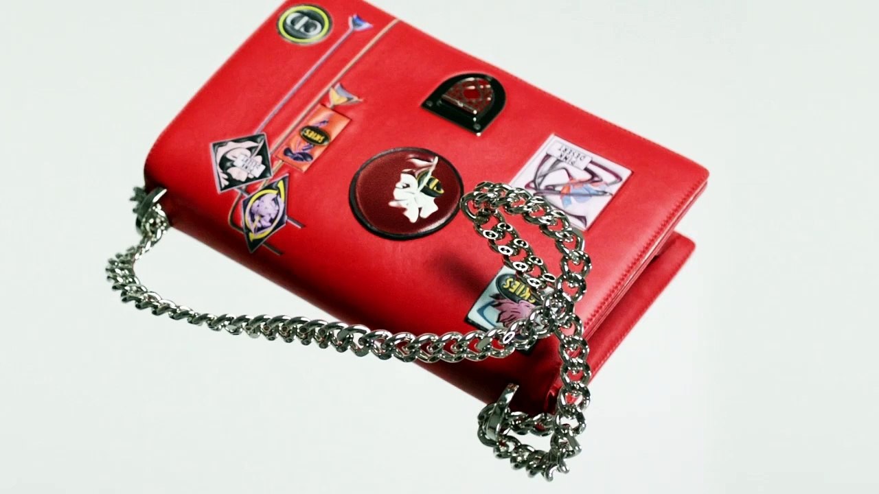 Dior dévoile sa collection de sacs Dior Paradise