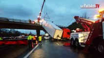 A6b : un camion de 44 tonnes chute de 8 mètres