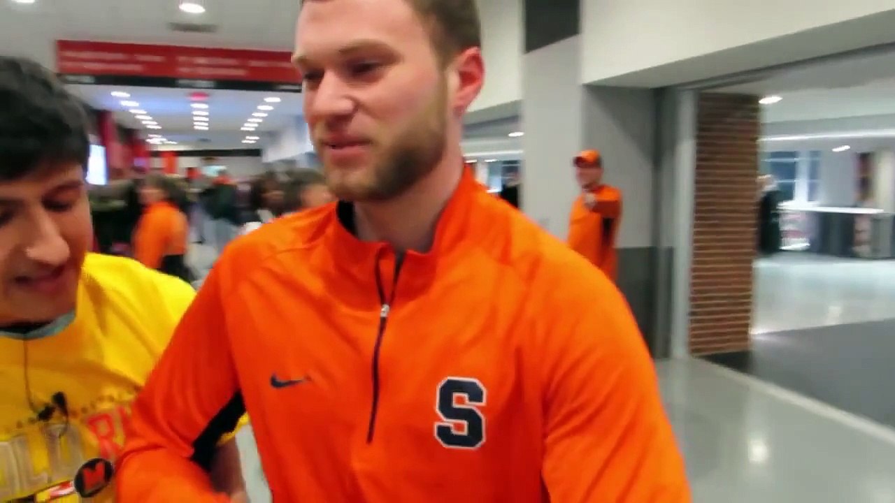 $100 Dollars Prank Girls Kissing Prank Kissing Prank Social Experiment SoFloAntonio