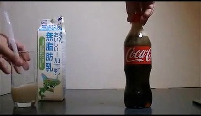 No mezcles nunca leche con Coca Cola ¡Miren lo Que pasa!