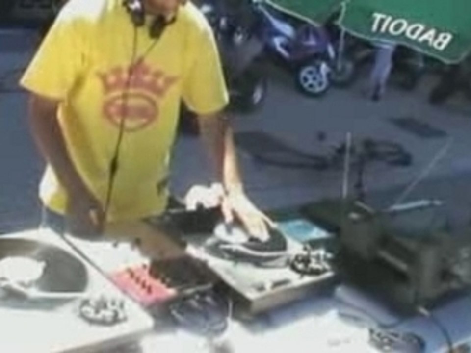 Dj solo waterloo show