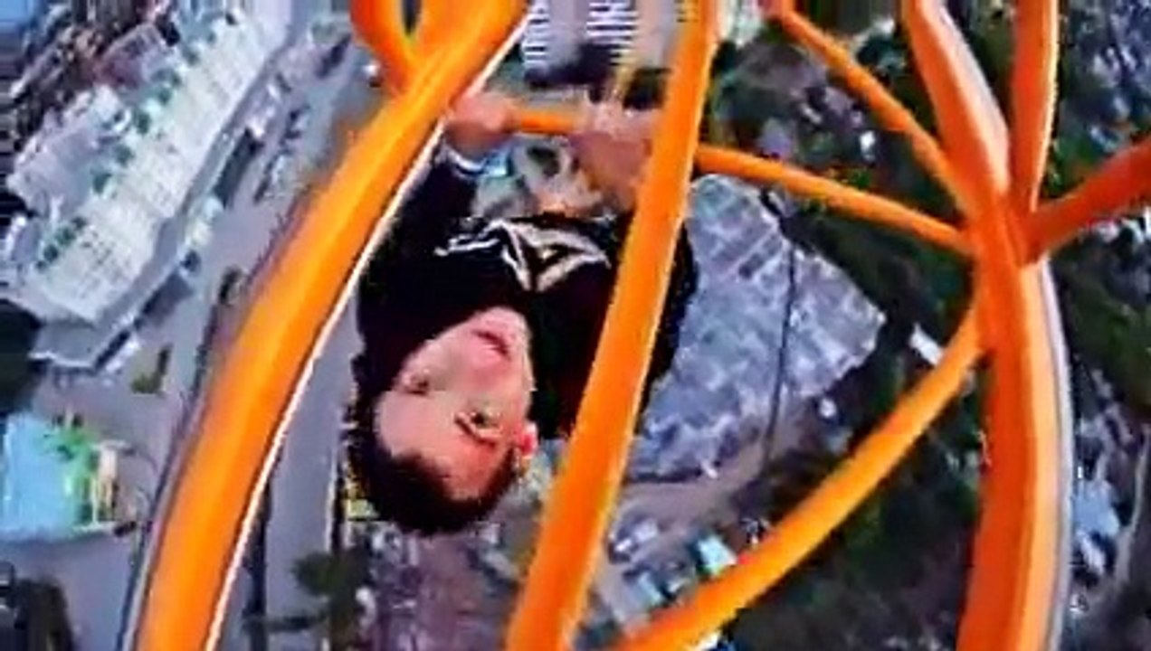 Extreme Russian Crane Climb