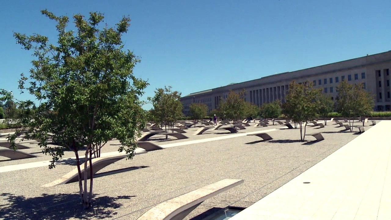 US military to open frontline combat roles to women