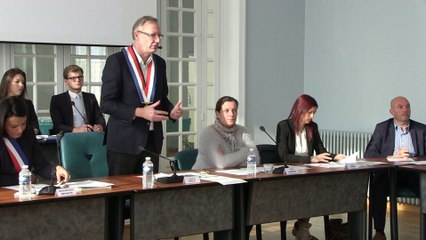 Orchies Installation Conseil municipal des enfants.