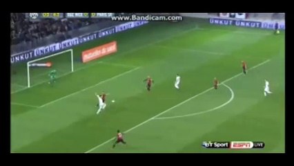 Zlatan Ibrahimovic Incredible Miss - Nice 0-0 PSG 4-12-2015