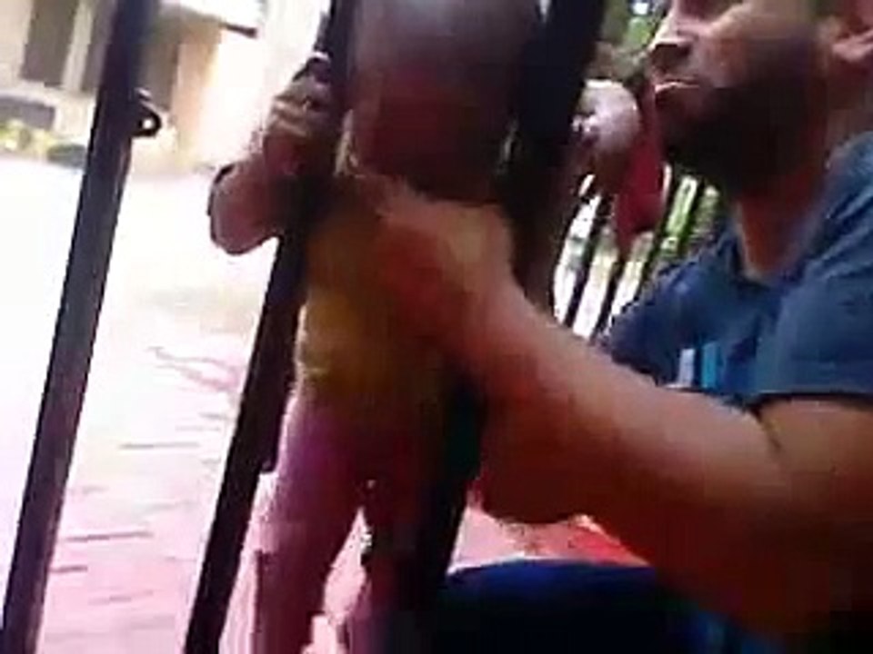 یہ بچہ بھی کمال ہے ویڈیو دیکھیں