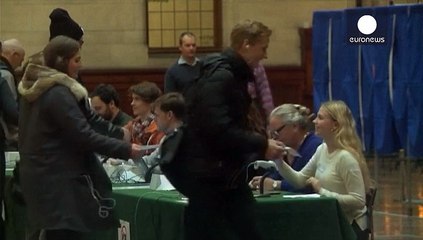 Dinamarca: vitória do "Não" no referendo sobre a maior cooperação europeia