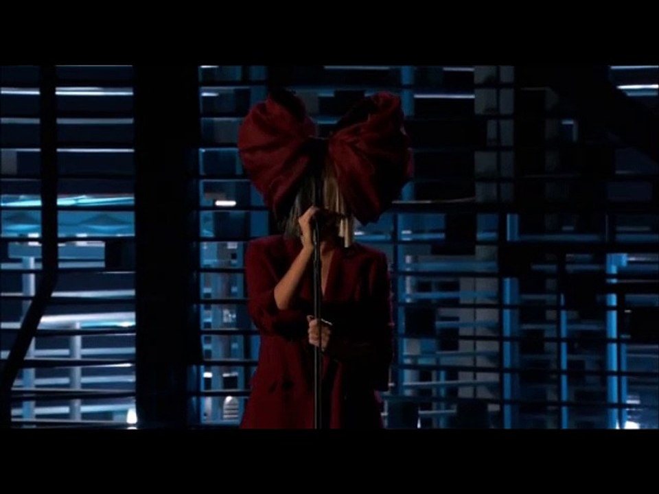 Sia- Many rivers to cross (LIVE)