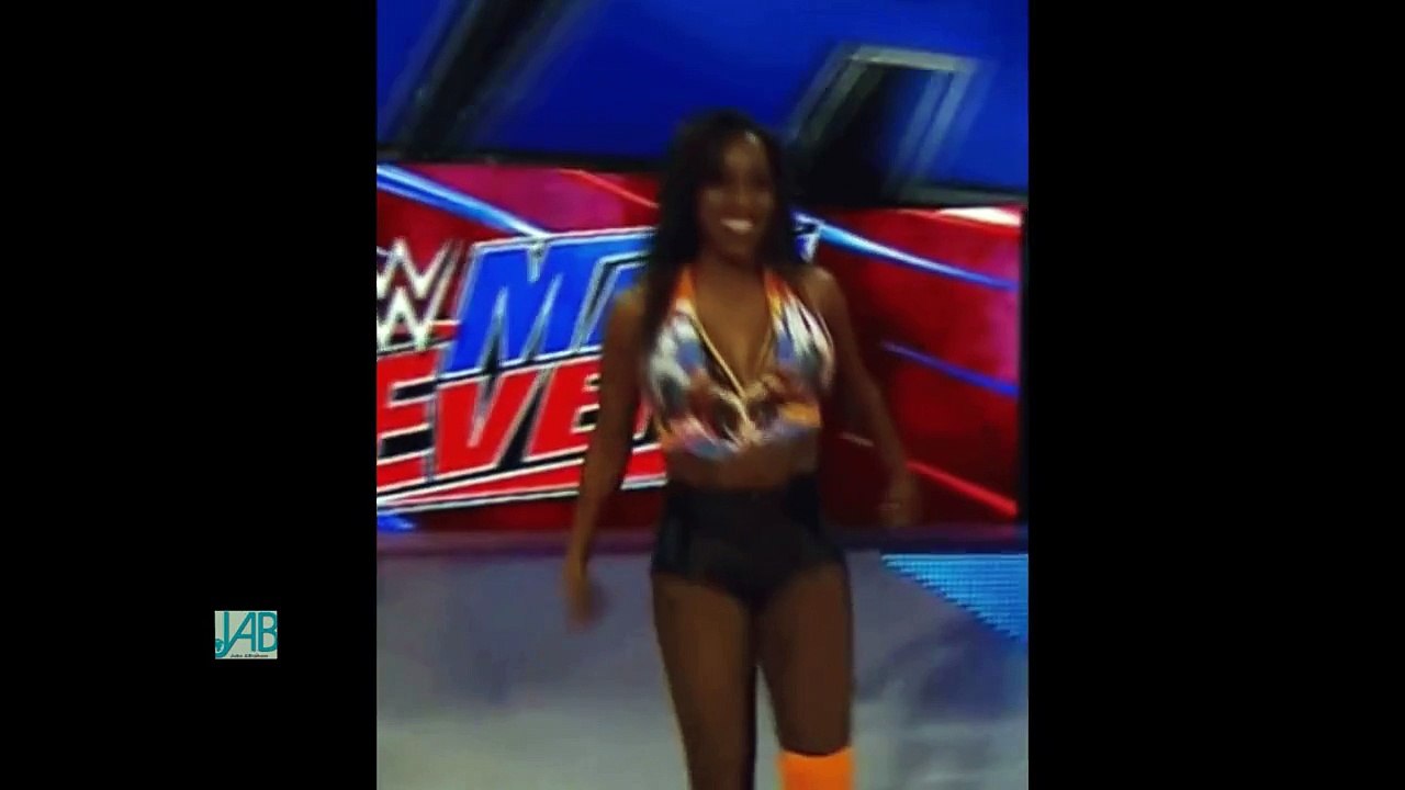 WWE Diva Naomi HOT Compilation- 5
