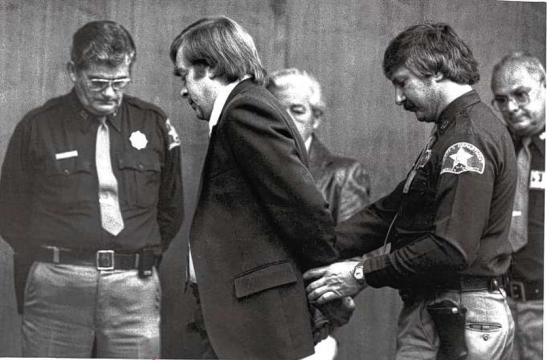 Twisted - Serial Killer Richard Cottingham: "Red Light Regular"