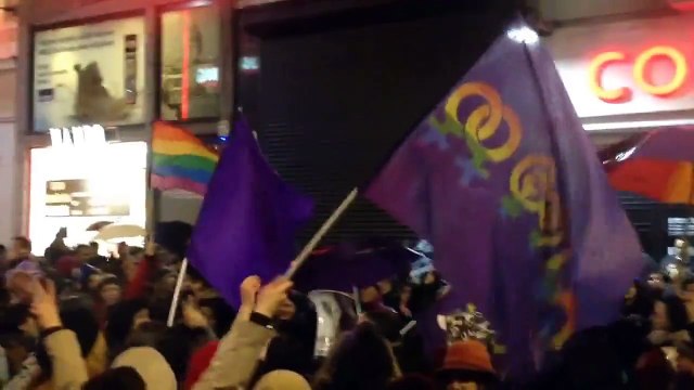 Hür doğdum hür yaşarım, kime ne, kime ne