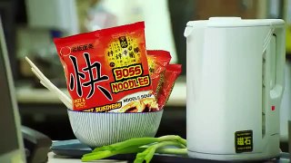 How to Eat Noodles Like a Boss - YouTube