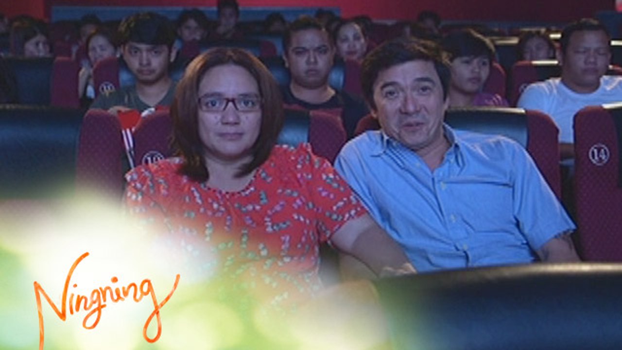 Ningning: Holding hands