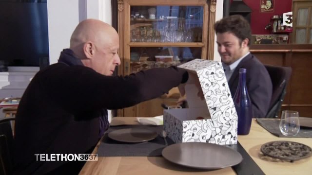 Son handicap, il en a fait une force. - Téléthon 2015