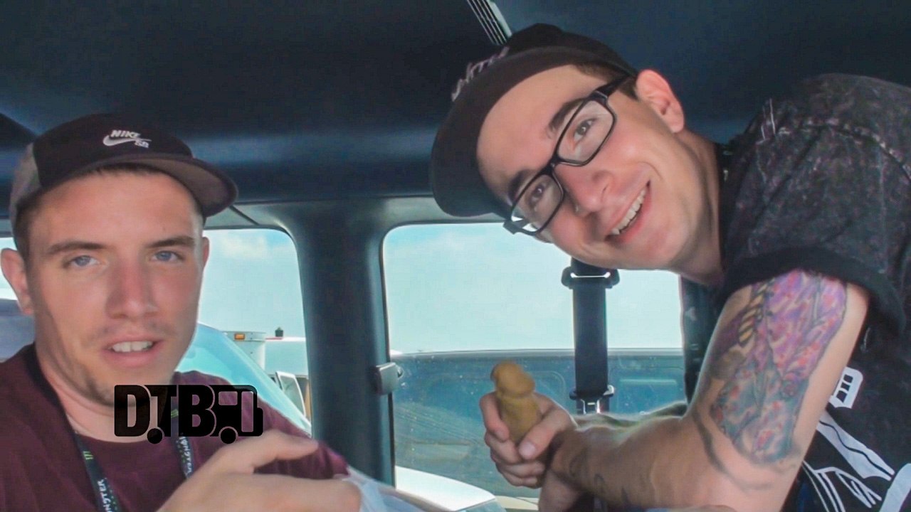 Sirens and Sailors - BUS INVADERS Ep. 903 [Warped Edition 2015]
