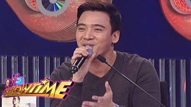 It's Showtime: Erik Santos sings on It's Showtime