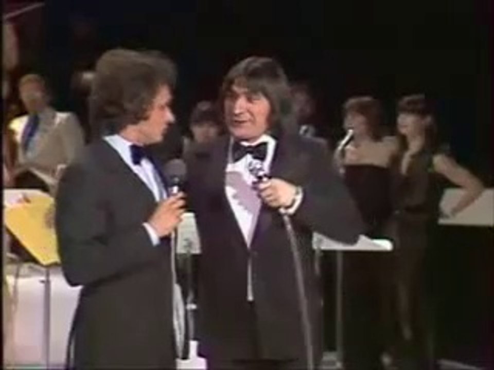 Trois super chanteurs et de l'humour.