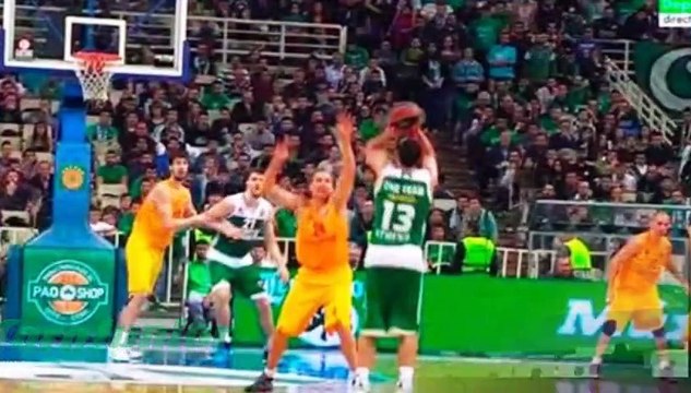 Η εκπληκτική πάσα του Διαμαντίδη/Δείτε το επικό τρίποντο του Δημήτρη Διαμαντίδη!!