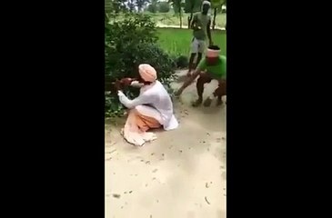 Bohot hi funny video hay aik bar zaror dakay