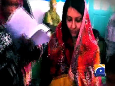 Old people reach polling station to cast vote