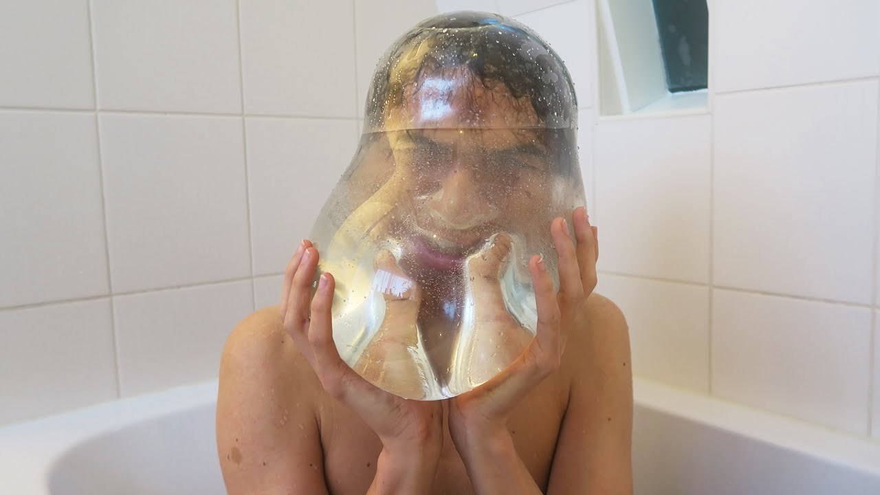 KWEBBELKOP-EXTREME CONDOM CHALLENGE! (Q&A Kwebbelkop, Jelly & Slogoman)