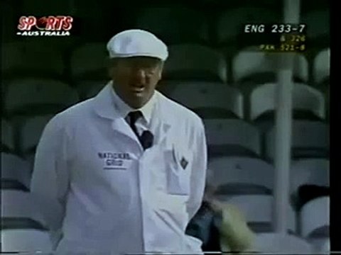 Flashback | The Wasim Akram 'magic ball': Akram bowls an unbelievable delivery to England's Robert Croft (3rd Test, The