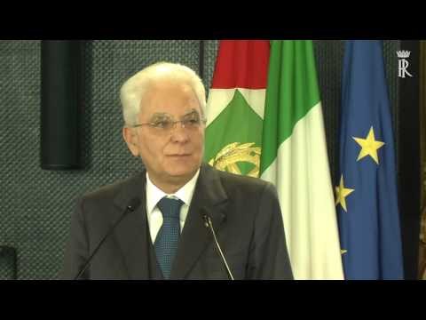 Roma - Mattarella in occasione della Giornata Internazionale del Volontariato (05.12.15)