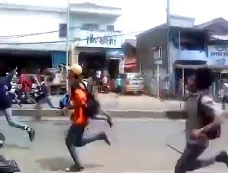 COMMUNITY brawl