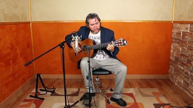 guitarra clasica calidad estudio de grabacion interpreta guitarrista ecuatoriano