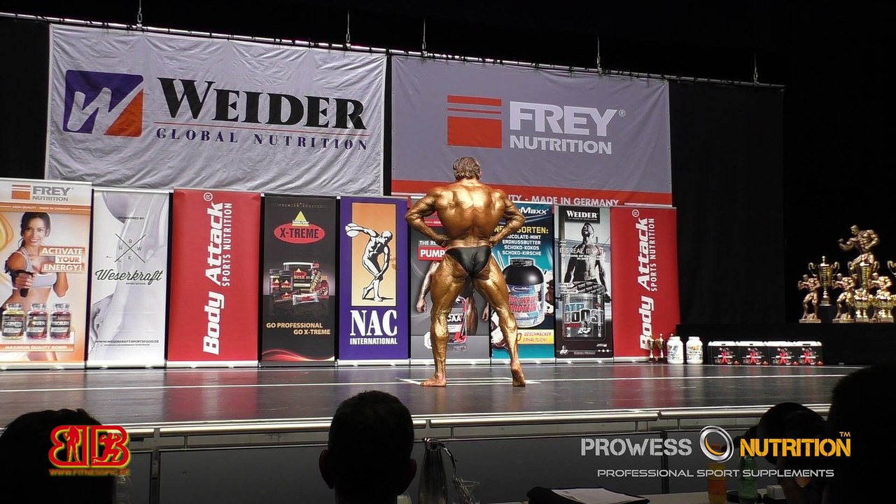 Universum 2015 - Maciej Jaskiewicz Body Over 40