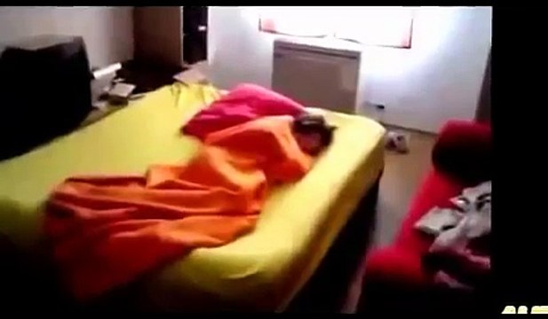 Piadas sobre as pessoas a dormir! Engraçados da coleção # 5