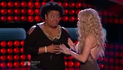 usher and adam levine checking out shakiras ass at the voice blinds