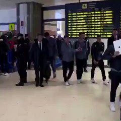 Hi Leo, can I have your autograph please