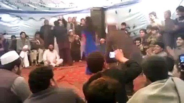 Is he really Maulana fazal rehman Son Asad Mahmud? dancing in mehfil