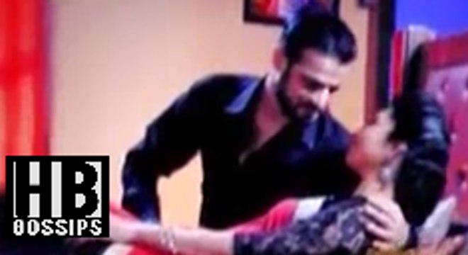 Yeh Hai Mohabbatein Raman Ishita's Bed Moment AGAIN 6th December 2015