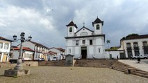 Igrejas de Mariana tocam sinos em memória às vítimas da tragédia
