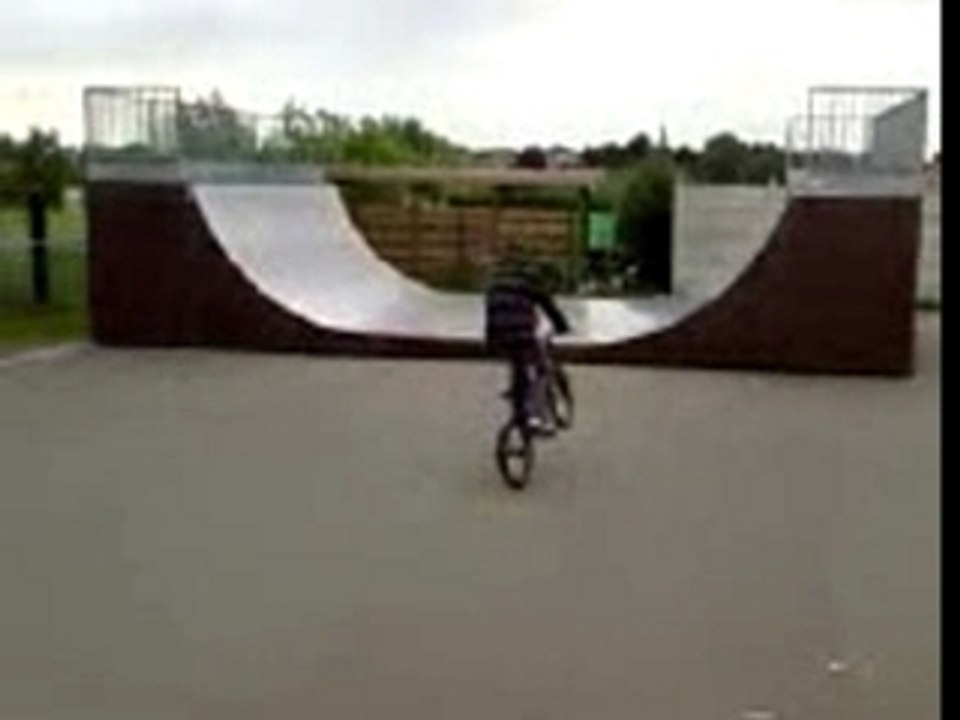 bmx rider romain