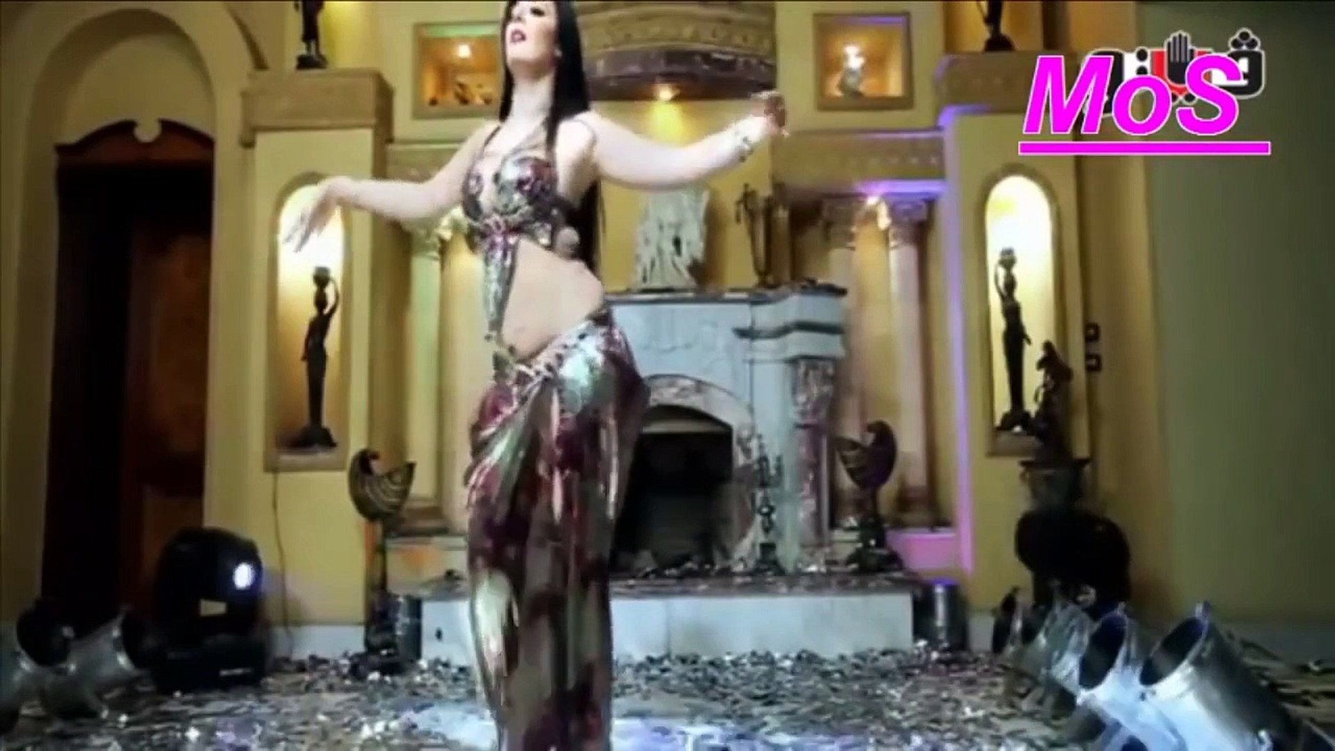 رقص بنات عاريه